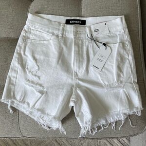 NWT Express High Rise Bermuda Stretch (size 4)